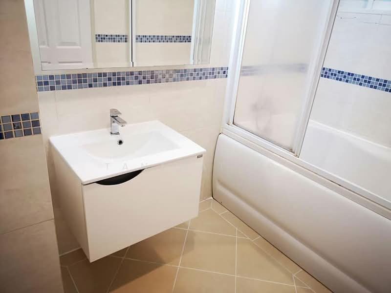 Life @ Ratchada-Suthisan, Bangkok, Ratchadapisek Road, Samsen Nok, Huai Khwang, Bangkok, 1 Bedroom, 42 sqm, Condo For Rent, by Tanawat PP, 500387384 - DDproperty.com