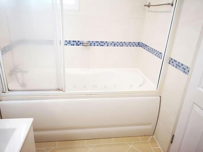 Life @ Ratchada-Suthisan, Bangkok, Ratchadapisek Road, Samsen Nok, Huai Khwang, Bangkok, 1 Bedroom, 42 sqm, Condo For Rent, by Tanawat PP, 500387384 - DDproperty.com