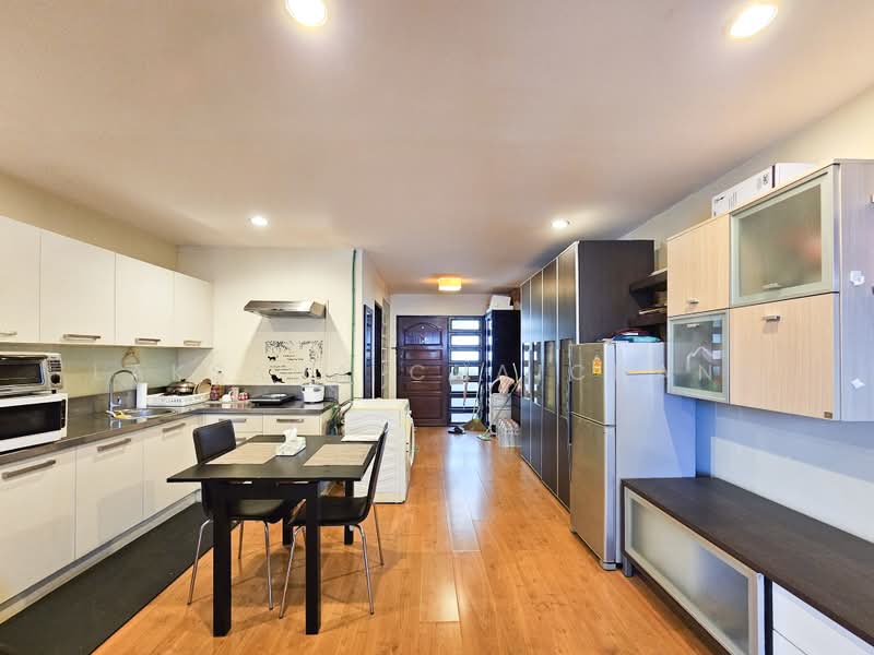 Supalai Place Sukhumvit 39 : ศุภาลัย เพลส สุขุมวิท 39, กรุงเทพ, 175-179 ซอยสุขุมวิท 39 ถนนสุขุมวิท แขวงคลองตันเหนือ เขตวัฒนา กรุงเทพมหานคร, คลองตันเหนือ, วัฒนา, กรุงเทพ, 50 ตร.ม., คอนโด ขาย, โดย Laksana Chaichana, 500387402 - DDproperty.com