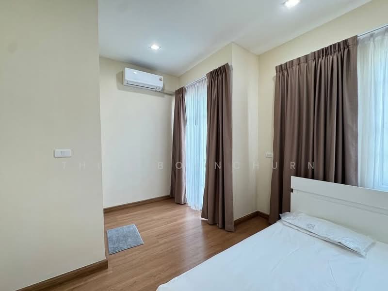 Golden Town Sukhumvit-Bearing Station, Samut Prakan, Soi Tesabansamrongtai 6, Sam Rong, Phra Pra Daeng, Samut Prakan, 4 Bedrooms, 117 sqm, Townhouse For Rent, by Thiti Boonchurn, 500387407 - DDproperty.com