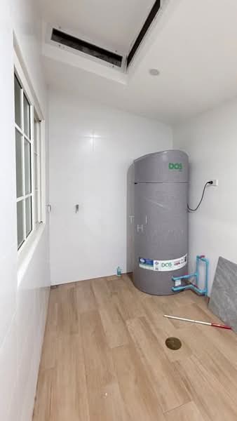 Golden Town Sukhumvit-Bearing Station, Samut Prakan, Soi Tesabansamrongtai 6, Sam Rong, Phra Pra Daeng, Samut Prakan, 4 Bedrooms, 117 sqm, Townhouse For Rent, by Thiti Boonchurn, 500387407 - DDproperty.com