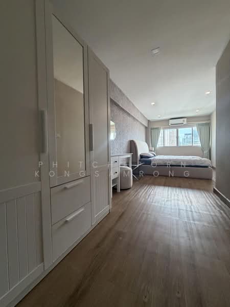Thonglor Tower, Bangkok, Soi Thonglor, Sukhumvit 55 Road, Khlongtoei Nua, Watthana, Bangkok, 1 Bedroom, 55 sqm, Condo For Rent, by Phitchaporn Kongsamrong, 500387426 - DDproperty.com
