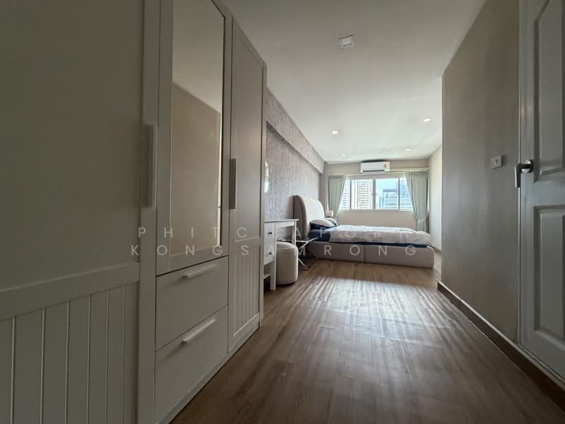 Thonglor Tower, Bangkok, Soi Thonglor, Sukhumvit 55 Road, Khlongtoei Nua, Watthana, Bangkok, 1 Bedroom, 55 sqm, Condo For Rent, by Phitchaporn Kongsamrong, 500387426 - DDproperty.com