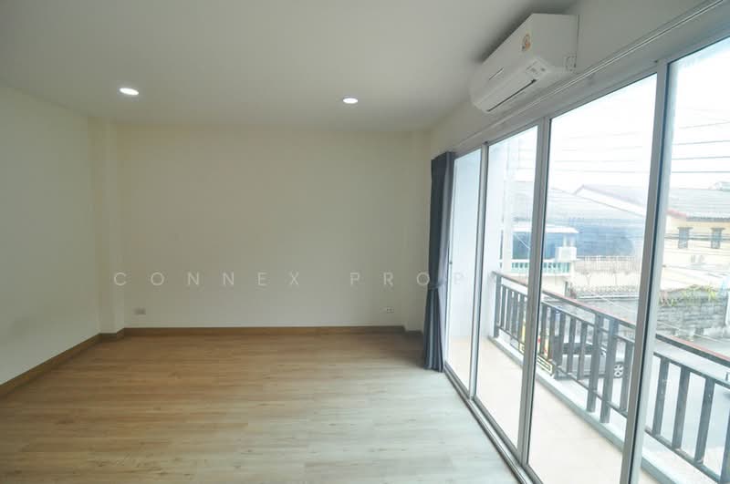 Warm Townhouse, Bangkok, ลาดพร้าว, Khlong Chan, Bang Kapi, Bangkok, 4 Bedrooms, 110 sqm, Townhouse For Rent, by Connex Property, 500387464 - DDproperty.com