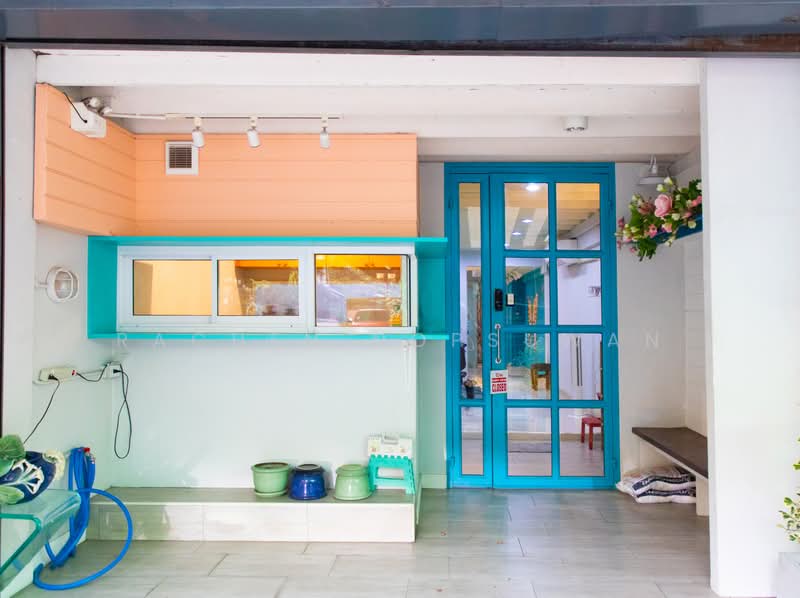 Townhouse For Sale Near BTS Thaphra, Bangkok, Wat Tha Pra, Bangkok Yai, Bangkok, 7 Bedrooms, 300 sqm, Townhouse For Sale, by Rachen Nopsuwan, 500387483 - DDproperty.com