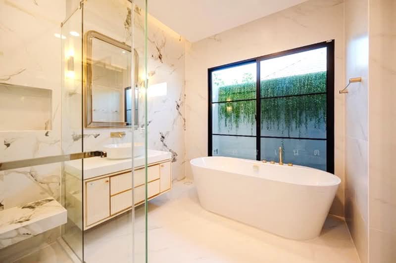 Nantawan Rama 9 - New Krungthepkreetha, Bangkok, Saphan Sung, Bangkok, 4 Bedrooms, 300 sqm, Single Detached House For Rent, by นัฐพงค์ มณีอัครเนตร, 500387492 - DDproperty.com