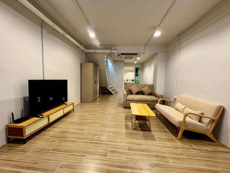 Townhouse Charansanitwong 37, Bangkok, จรัญสนิทวงศ์, Bang Khun Sri, Bangkok Noi, Bangkok, 2 Bedrooms, 120 sqm, Townhouse For Rent, by นัฐพงค์ มณีอัครเนตร, 500387520 - DDproperty.com