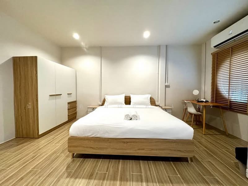 Townhouse Charansanitwong 37, Bangkok, จรัญสนิทวงศ์, Bang Khun Sri, Bangkok Noi, Bangkok, 2 Bedrooms, 120 sqm, Townhouse For Rent, by นัฐพงค์ มณีอัครเนตร, 500387520 - DDproperty.com
