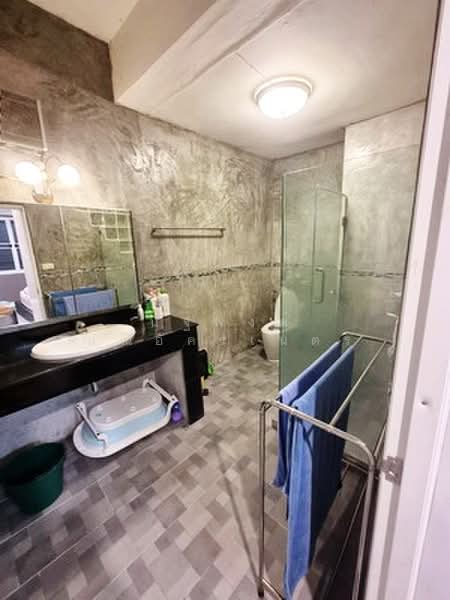 Townhome 4 Storey Sutthisan, Bangkok, สุทธิสารวินิจฉัย, Din Daeng, Bangkok, 4 Bedrooms, 300 sqm, Townhouse For Rent, by นัฐพงค์ มณีอัครเนตร, 500387539 - DDproperty.com
