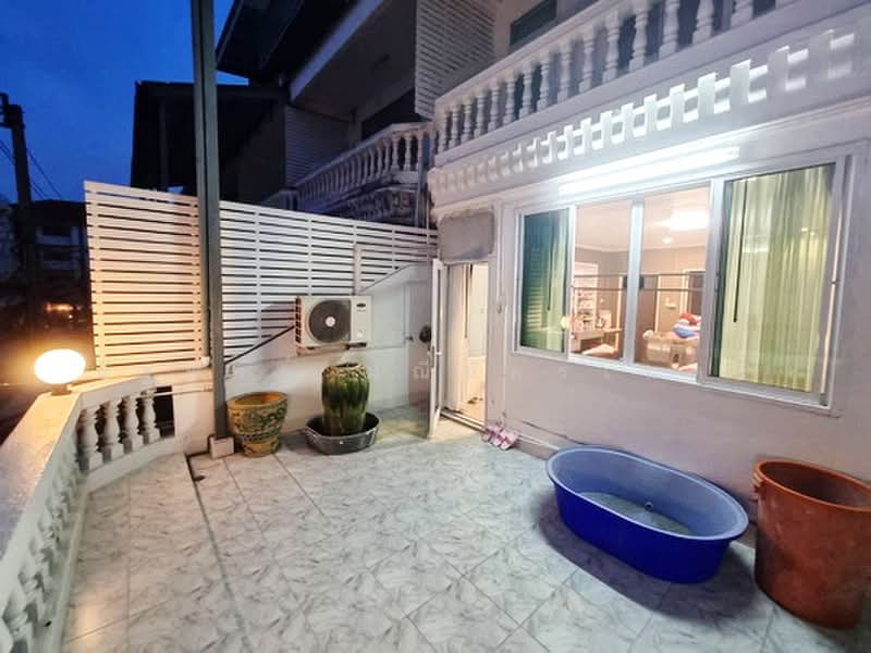 Townhome 4 Storey Sutthisan, Bangkok, สุทธิสารวินิจฉัย, Din Daeng, Bangkok, 4 Bedrooms, 300 sqm, Townhouse For Rent, by นัฐพงค์ มณีอัครเนตร, 500387539 - DDproperty.com