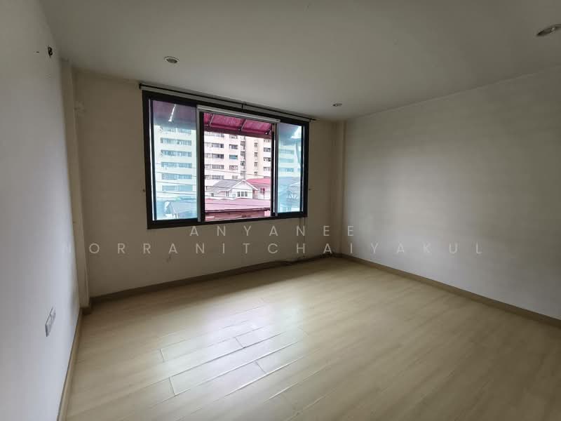 Piemsuk, Nonthaburi, รัตนาธิเบศร์, Bang Kra So, Muang Nonthaburi, Nonthaburi, 3 Bedrooms, 220 sqm, Townhouse For Sale, by Anyanee Norranitchaiyakul, 500387552 - DDproperty.com