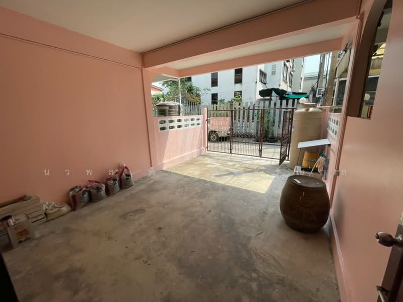 Suksawat 52, Bangkok, Rat Burana, Bangkok, 3 Bedrooms, 110 sqm, Townhouse For Rent, by นวพล พิธานวรรณกุล, 500387590 - DDproperty.com