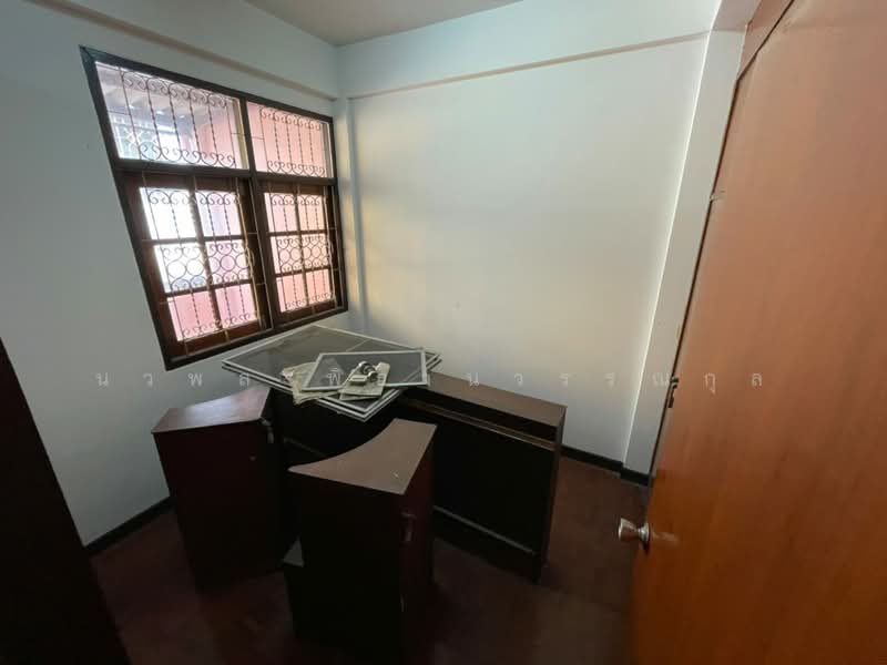 Suksawat 52, Bangkok, Rat Burana, Bangkok, 3 Bedrooms, 110 sqm, Townhouse For Rent, by นวพล พิธานวรรณกุล, 500387590 - DDproperty.com