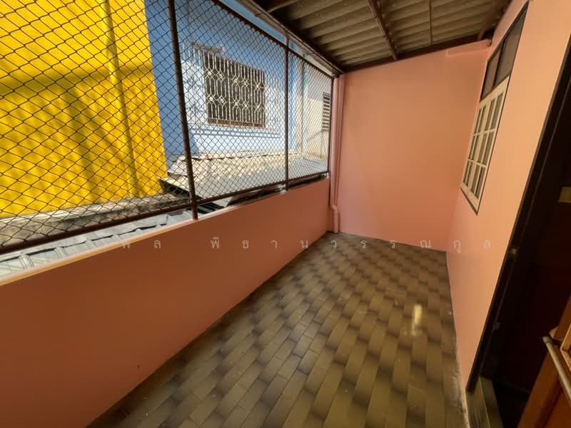 Suksawat 52, Bangkok, Rat Burana, Bangkok, 3 Bedrooms, 110 sqm, Townhouse For Rent, by นวพล พิธานวรรณกุล, 500387590 - DDproperty.com