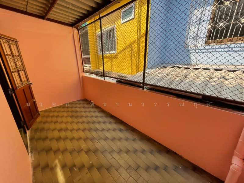 Suksawat 52, Bangkok, Rat Burana, Bangkok, 3 Bedrooms, 110 sqm, Townhouse For Rent, by นวพล พิธานวรรณกุล, 500387590 - DDproperty.com