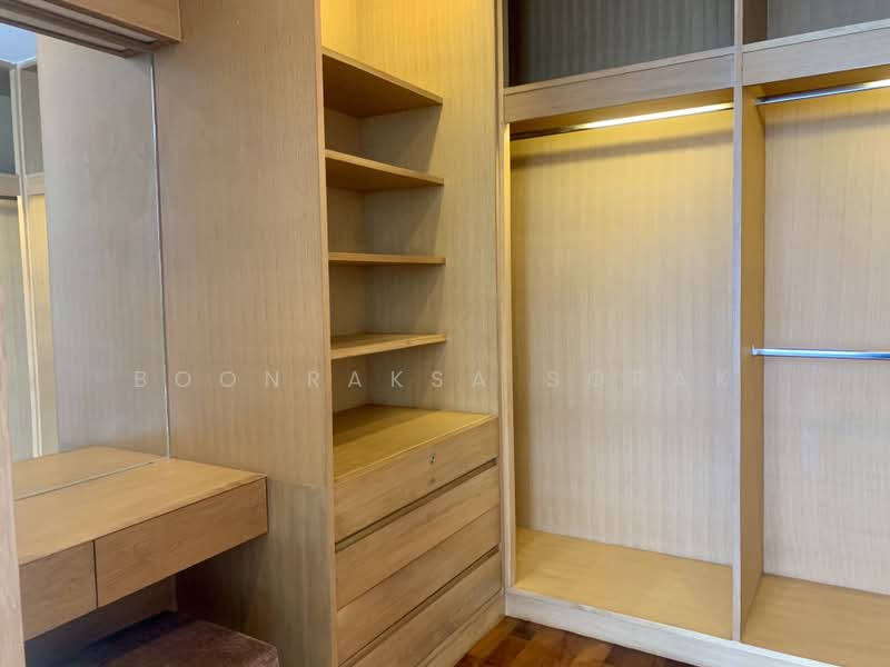 Baan Jamjuree, Bangkok, 42 Soi Sukhumvit 39, Khlong Tan Nua, Watthana, Bangkok, 3 Bedrooms, 215 sqm, Apartment For Rent, by Boonraksa Sopak, 500387687 - DDproperty.com