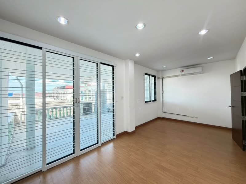 Silk Town Saimai, Bangkok, Sai Mai, Bangkok, 3 Bedrooms, 150 sqm, Townhouse For Sale, by The Best Property แอน, 500387731 - DDproperty.com