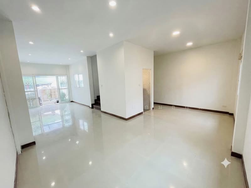 Chanantorn 2 Phetkasem 69, Bangkok, South Side of Phasi Charoen Canal Road, Nong Khaem Subdistrict, Nong Khaem District, Bangkok, Nong Kham, Nong Khaem, Bangkok, 3 Bedrooms, 128 sqm, Townhouse For Sale, by Pawish Piemkamolkul, 500387742 - DDproperty.com