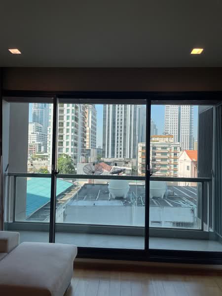 The Address Sathorn : ดิ แอดเดรส สาทร, กรุงเทพ, 98 ถนนสาทรเหนือ ซอยสาทร 12 แขวงสีลม เขตบางรัก กรุงเทพมหานคร, สีลม, บางรัก, กรุงเทพ, 75 ตร.ม., คอนโด ให้เช่า, โดย Vichai Annavakulthorn, 500387744 - DDproperty.com