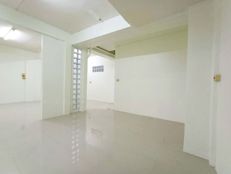 สุขสันต์2 (Suk San2 Village), Bangkok, Pak Khlong Phasi Charoen, Phasi Charoen, Bangkok, 5 Bedrooms, 100 sqm, Townhouse For Sale, by The Best Property อ้อน, 500387771 - DDproperty.com