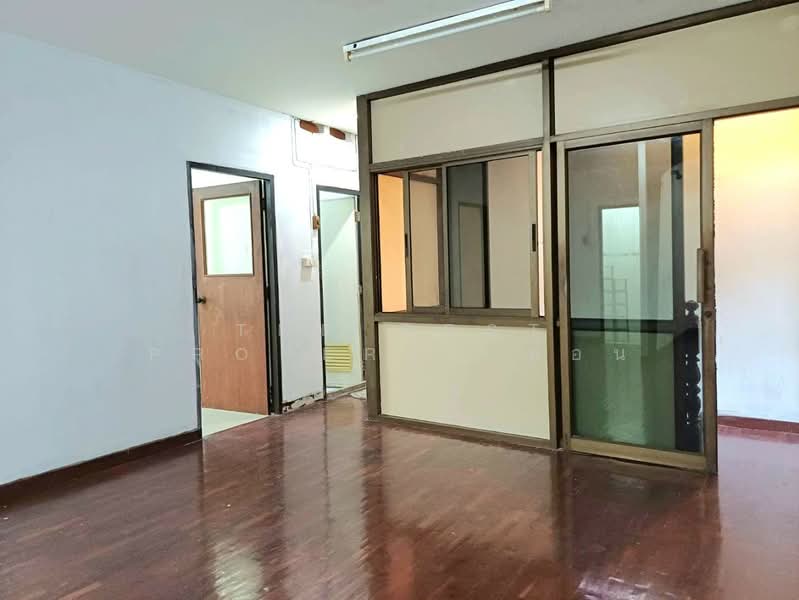สุขสันต์2 (Suk San2 Village), Bangkok, Pak Khlong Phasi Charoen, Phasi Charoen, Bangkok, 5 Bedrooms, 100 sqm, Townhouse For Sale, by The Best Property อ้อน, 500387771 - DDproperty.com