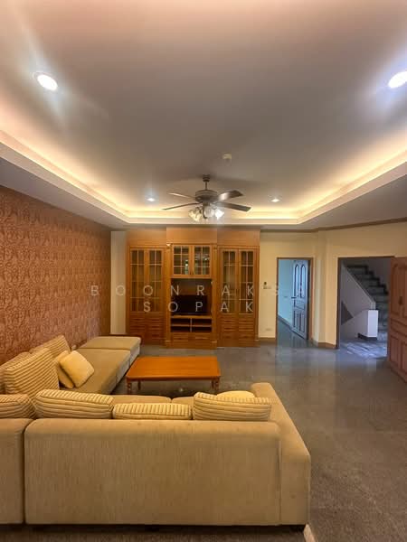 El Patio, Bangkok, Soi Sukhumvit 31, Khlong Tan Nua, Watthana, Bangkok, 2 Bedrooms, 160 sqm, Apartment For Rent, by Boonraksa Sopak, 500387788 - DDproperty.com