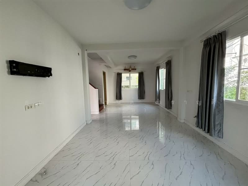 Supalai Ville Wongwaen-Lumlukka Klong 3, Pathum Thani, Phahonyothin Road, Khu Khot, Lam Luk Ka, Pathum Thani, 3 Bedrooms, 114 sqm, Semi-Detached House (Twin House) For Sale, by คุณ ชนกานต์ สำราญดี (กาน), 500387810 - DDproperty.com
