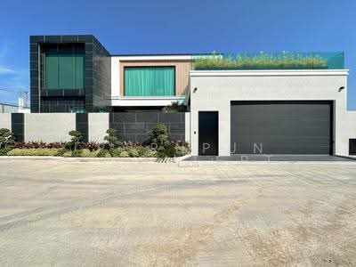 ขาย - Onyx Grand Village : โอนิกซ์แกรนด์ วิลเลจ, ชลบุรี