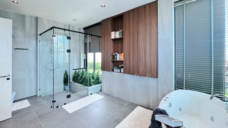 Onyx Grand Village, Chon Buri (Pattaya), Nong Pru, Bang Lamung (Pattaya), Chon Buri (Pattaya), 4 Bedrooms, 449 sqm, Villa For Sale, by Pornpun Promlert, 500387814 - DDproperty.com
