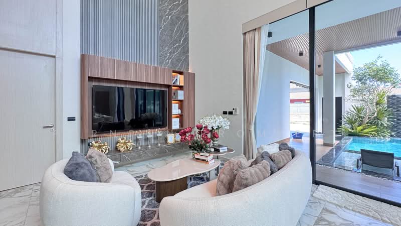 Onyx Grand Village, Chon Buri (Pattaya), Nong Pru, Bang Lamung (Pattaya), Chon Buri (Pattaya), 4 Bedrooms, 449 sqm, Villa For Sale, by Pornpun Promlert, 500387814 - DDproperty.com