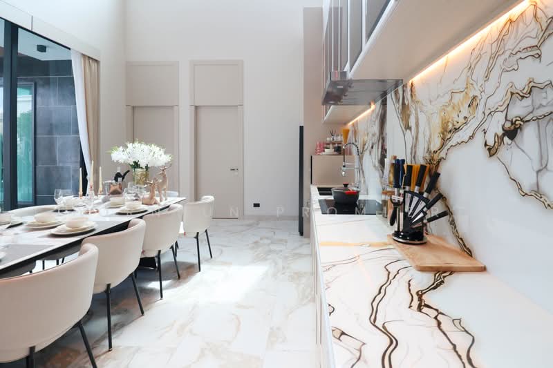 Onyx Grand Village, Chon Buri (Pattaya), Nong Pru, Bang Lamung (Pattaya), Chon Buri (Pattaya), 4 Bedrooms, 449 sqm, Villa For Sale, by Pornpun Promlert, 500387814 - DDproperty.com