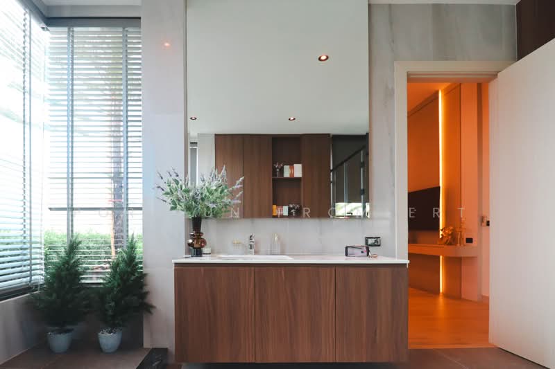 Onyx Grand Village, Chon Buri (Pattaya), Nong Pru, Bang Lamung (Pattaya), Chon Buri (Pattaya), 4 Bedrooms, 449 sqm, Villa For Sale, by Pornpun Promlert, 500387814 - DDproperty.com