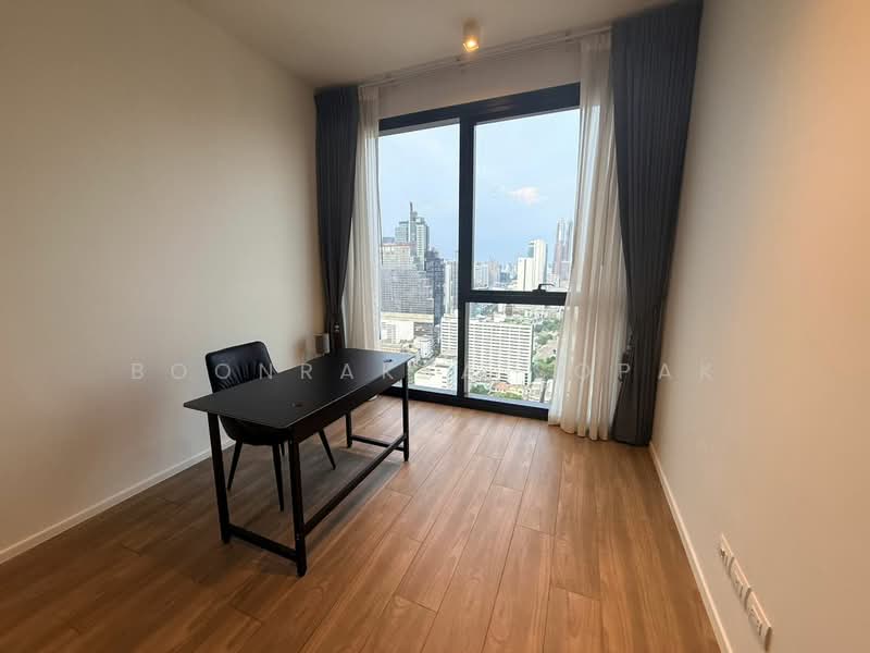The Lofts Silom, Bangkok, Pramuan Road, Silom, Bang Rak, Bangkok, 2 Bedrooms, 85 sqm, Condo For Rent, by Boonraksa Sopak, 500387818 - DDproperty.com