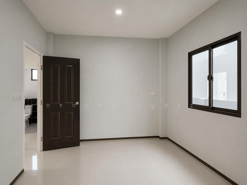 ชญานิน เรสซิเดนท์, Pathum Thani, Khlong Song, Khlong Luang, Pathum Thani, 5 Bedrooms, 195 sqm, Single Detached House For Sale, by กรกฤตย์ บุญสระ, 500387824 - DDproperty.com