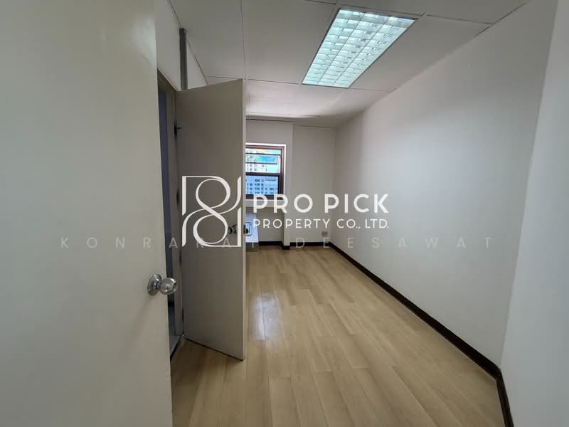 For Rent Office BTS Chit Lom Pathumwan PP-00331, กรุงเทพ, เพลินจิต, ลุมพินี, ปทุมวัน, กรุงเทพ, 110 ตร.ม., สำนักงาน ให้เช่า, โดย Konrarat Deesawat, 500387836 - DDproperty.com