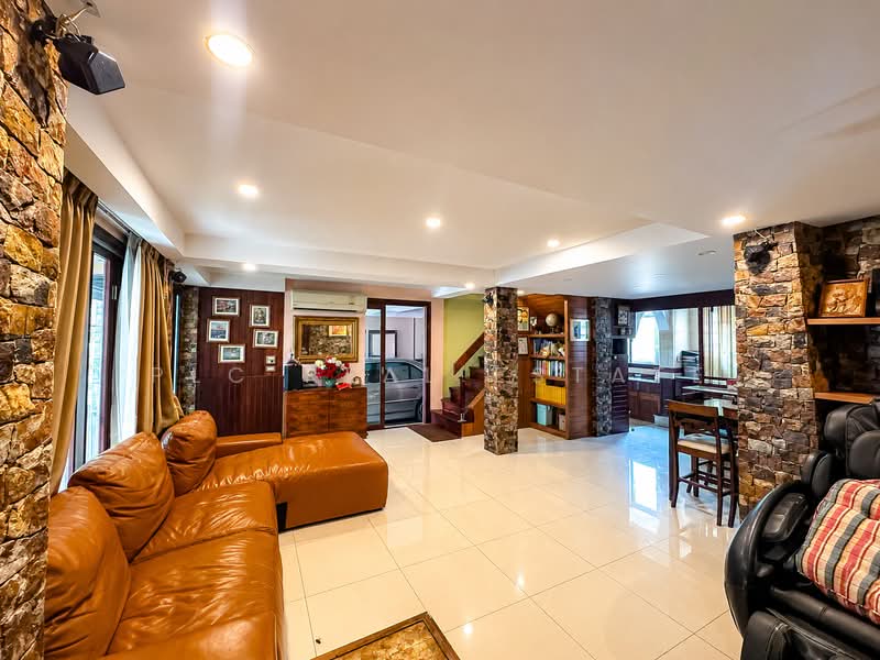 บ้านสไตล์ Rustic Mediterranean ขายใกล้หาดจอมเทียน, ชลบุรี, บางละมุง, บางละมุง, ชลบุรี, 180 ตร.ม., บ้านแฝด ขาย, โดย PLC Real Estate, 500387858 - DDproperty.com