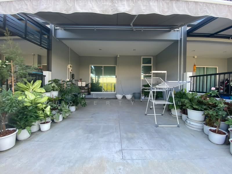 Sammakorn Avenue Suvarnabhumi, Bangkok, Rural Development 3 Khlong Song Ton Noon, Khlong Song Ton Nun, Lat Krabang, Bangkok, 3 Bedrooms, 100 sqm, Townhouse For Sale, by The Best Property ฉาย, 500387862 - DDproperty.com