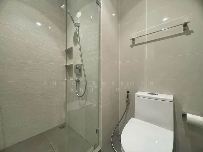 Maru Ekkamai 2, Bangkok, 70-5 Sukhumvit 63 Road, Phra Kanong Nua, Watthana, Bangkok, 1 Bedroom, 30 sqm, Condo For Rent, by Phacharakorn Anusiri, 500387883 - DDproperty.com