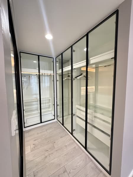 Lake Avenue Sukhumvit 16, Bangkok, Soi Sammitr Sukhumvit Road, Khlong Tan Nua, Watthana, Bangkok, 2 Bedrooms, 128 sqm, Condo For Rent, by The Luxe Group, 500387936 - DDproperty.com