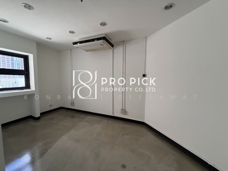 For Rent Office 125 Sqm. BTS Chit Lom Pathumwan PP-00332, Bangkok, เพลินจิต, Lumphini, Pathum Wan, Bangkok, , 125 sqm, Office Space For Rent, by Konrarat Deesawat, 500388058 - DDproperty.com
