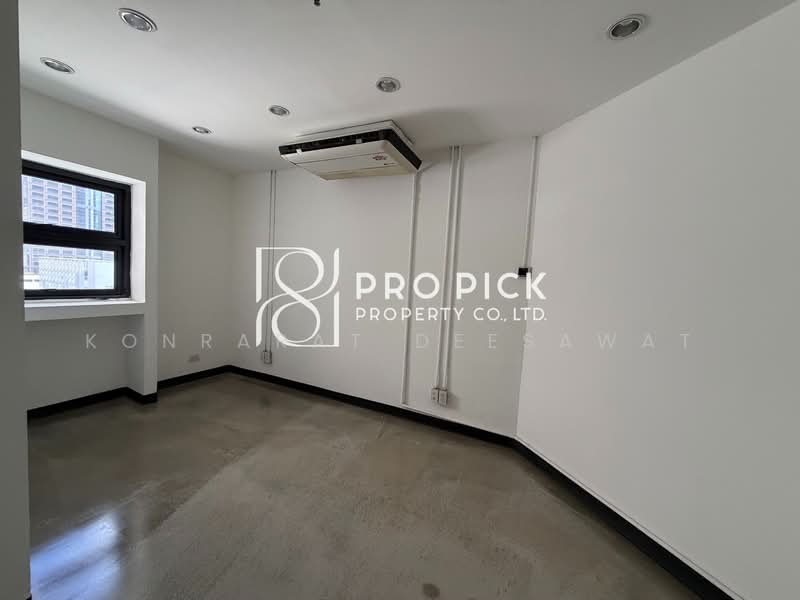 For Rent Office 125 Sqm. BTS Chit Lom Pathumwan PP-00332, Bangkok, เพลินจิต, Lumphini, Pathum Wan, Bangkok, , 125 sqm, Office Space For Rent, by Konrarat Deesawat, 500388058 - DDproperty.com