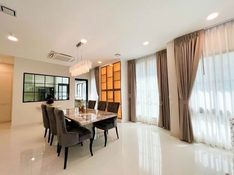Nantawan Rama 9 - New Krungthepkreetha, Bangkok, Saphan Sung, Bangkok, 4 Bedrooms, 303 sqm, Single Detached House For Rent, by Forty-Six Real Estate Group, 500388076 - DDproperty.com