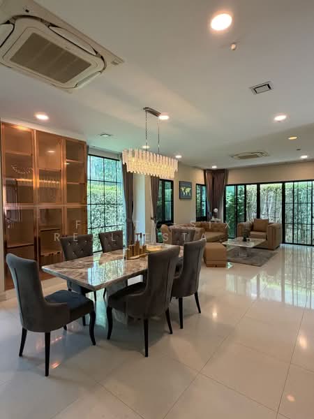 Nantawan Rama 9 - New Krungthepkreetha, Bangkok, Saphan Sung, Bangkok, 4 Bedrooms, 303 sqm, Single Detached House For Rent, by Forty-Six Real Estate Group, 500388076 - DDproperty.com