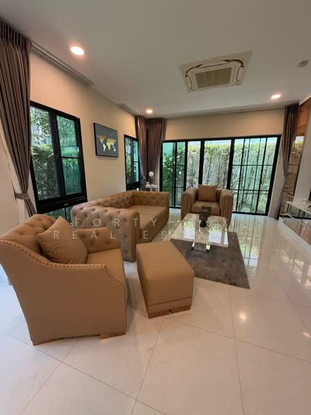 Nantawan Rama 9 - New Krungthepkreetha, Bangkok, Saphan Sung, Bangkok, 4 Bedrooms, 303 sqm, Single Detached House For Rent, by Forty-Six Real Estate Group, 500388076 - DDproperty.com