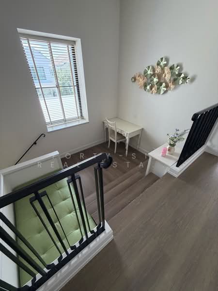 Nantawan Rama 9 - New Krungthepkreetha, Bangkok, Saphan Sung, Bangkok, 4 Bedrooms, 303 sqm, Single Detached House For Rent, by Forty-Six Real Estate Group, 500388076 - DDproperty.com