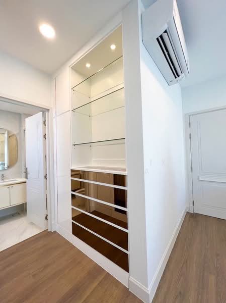 Nantawan Rama 9 - New Krungthepkreetha, Bangkok, Saphan Sung, Bangkok, 4 Bedrooms, 303 sqm, Single Detached House For Rent, by Forty-Six Real Estate Group, 500388076 - DDproperty.com