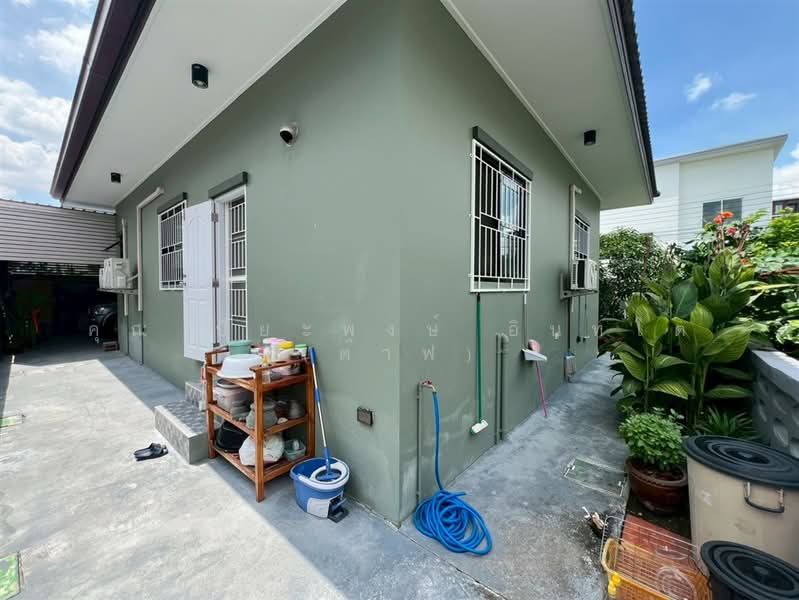 บ้านเดี่ยว 1 ชั้น 60 ตร.ว. บ้านเดี่ยว ใกล้สถานีรถไฟฟ้าคูคต ซอยลำลูกกา37 ถนนลำลูกกา, Pathum Thani, ถนนลำลูกกา, Khu Khot, Lam Luk Ka, Pathum Thani, 2 Bedrooms, 200 sqm, Single Detached House For Sale, by คุณ ปิยะพงษ์ อินทโต (ต๊าฟ), 500388091 - DDproperty.com
