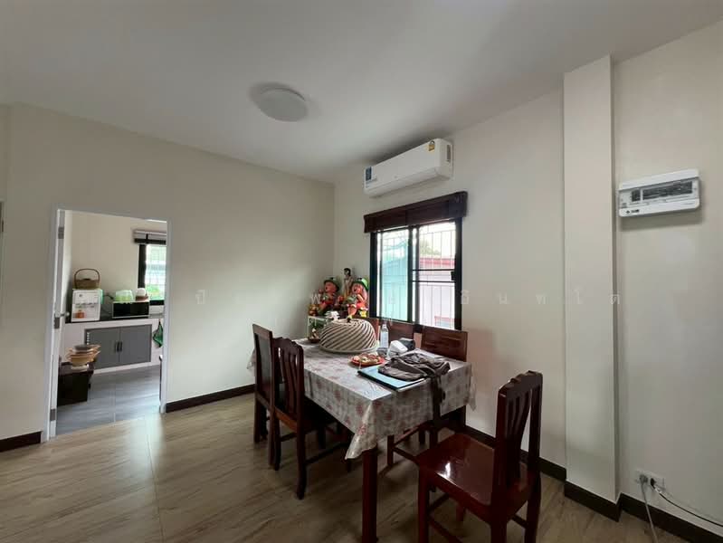 บ้านเดี่ยว 1 ชั้น 60 ตร.ว. บ้านเดี่ยว ใกล้สถานีรถไฟฟ้าคูคต ซอยลำลูกกา37 ถนนลำลูกกา, Pathum Thani, ถนนลำลูกกา, Khu Khot, Lam Luk Ka, Pathum Thani, 2 Bedrooms, 200 sqm, Single Detached House For Sale, by คุณ ปิยะพงษ์ อินทโต (ต๊าฟ), 500388091 - DDproperty.com