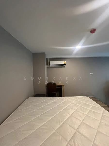 Blossom Condo @ Sathorn-Charoenrat : บลอสซั่ม คอนโด สาทร-เจริญราษฎร์, กรุงเทพ, ถนนเจริญราษฎร์, ทุ่งวัดดอน, สาทร, กรุงเทพ, 45 ตร.ม., คอนโด ให้เช่า, โดย Boonraksa Sopak, 500388136 - DDproperty.com