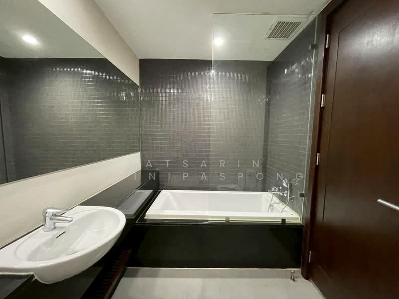 Vasu The Residence, Bangkok, Soi Sukhumvit 55, Khlong Tan Nua, Watthana, Bangkok, 3 Bedrooms, 231 sqm, Condo For Rent, by Ratsarin Sirinipaspong, 500388178 - DDproperty.com